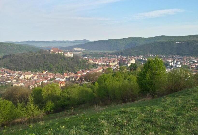 بنسيون Casa Bertha