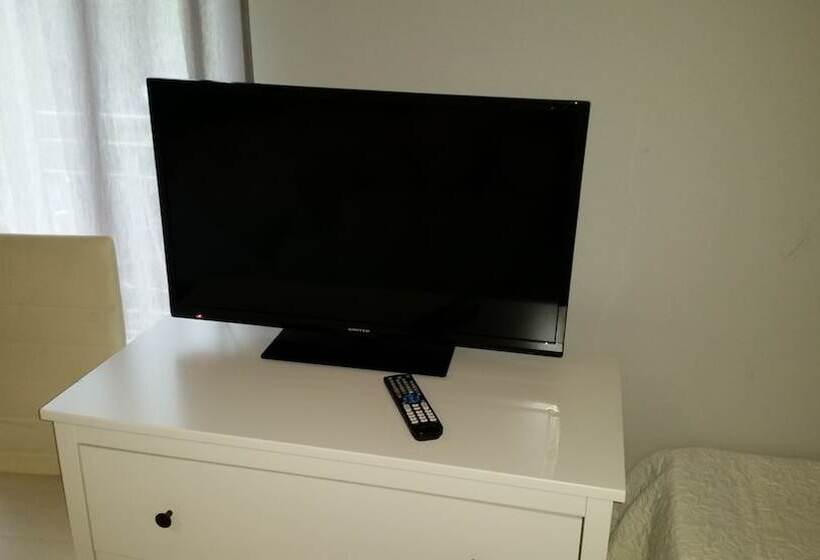 Пансион Gira Guest House