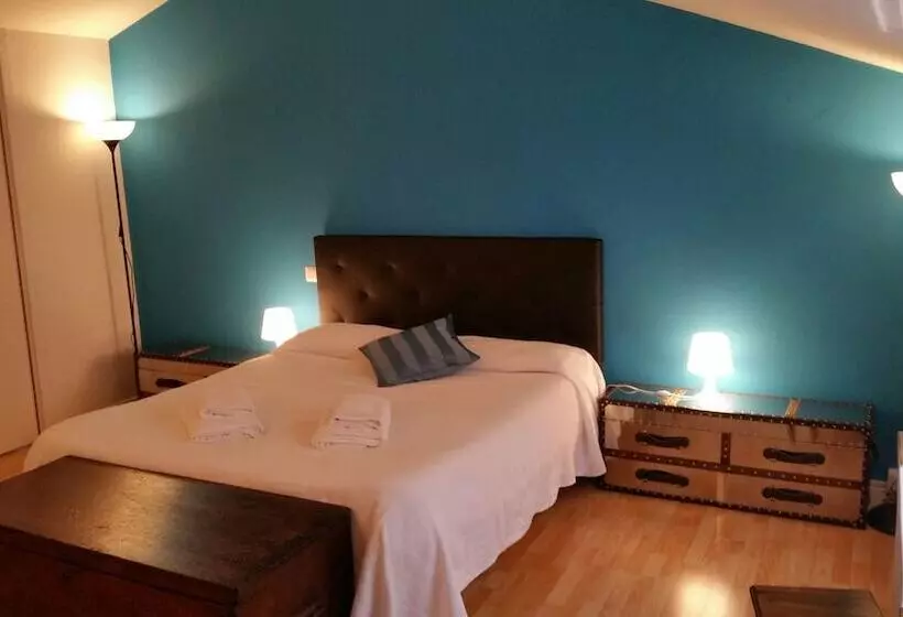 ペンション Gira Guest House