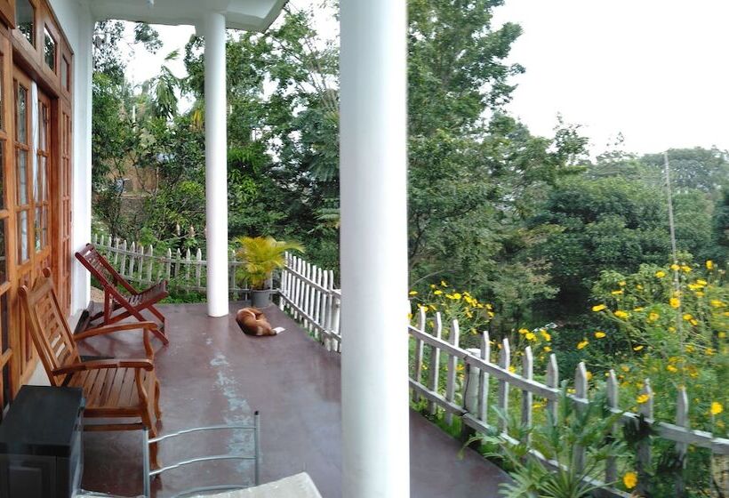 Пансион Zircon Ella