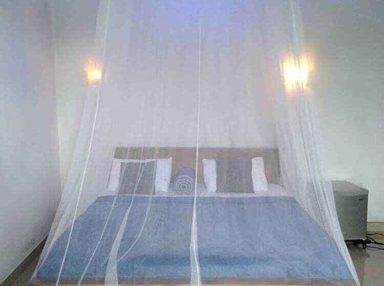 Пансион Zircon Ella