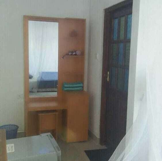 Пансион Zircon Ella