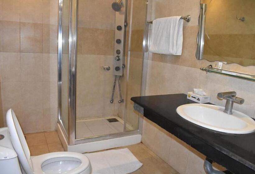 Safari Club 2 Bahria Town