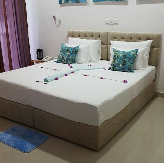 مبيت وإفطار Amber House Lanka