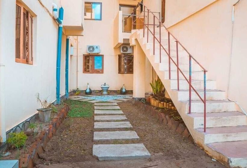 مبيت وإفطار Kansa Hotel, Lda