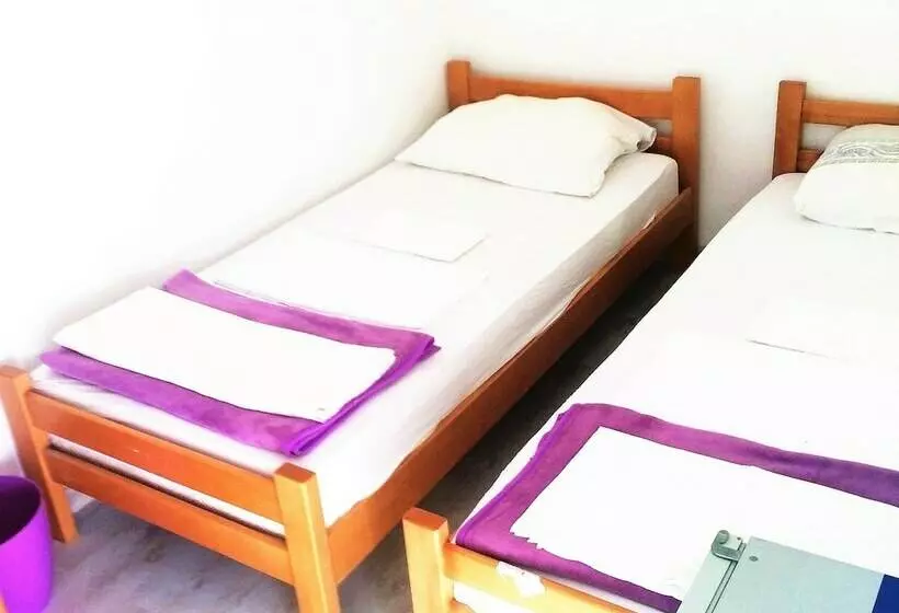 Hostel Kris