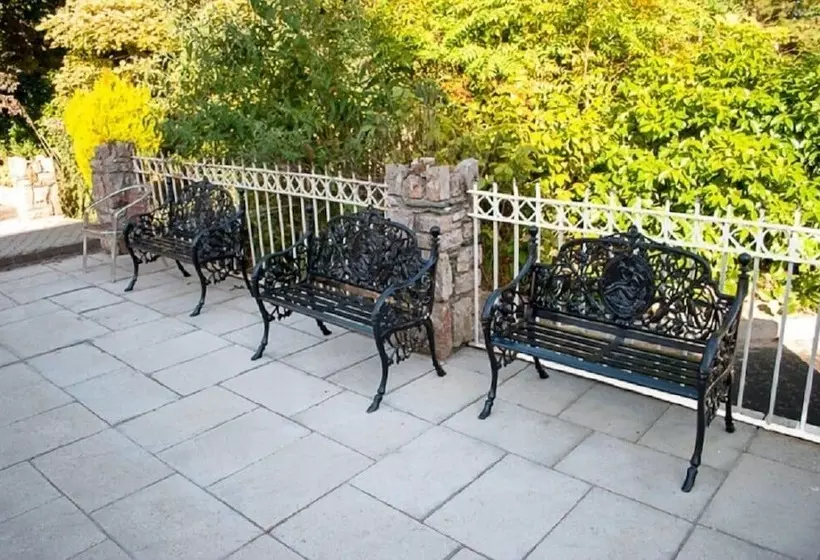 Hotel Greenway Manor