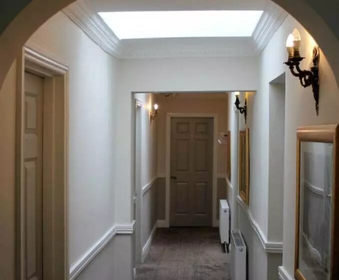 Hotel Greenway Manor