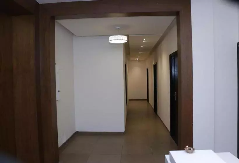 ホテル Madhuban