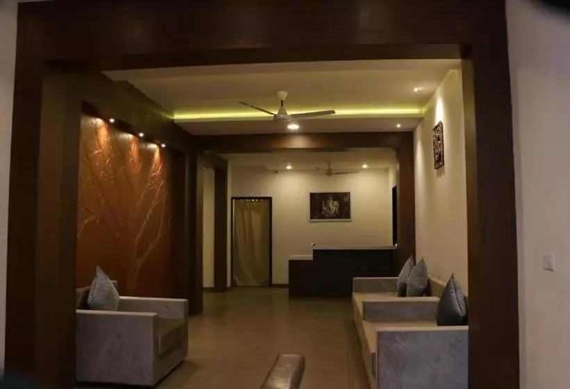ホテル Madhuban