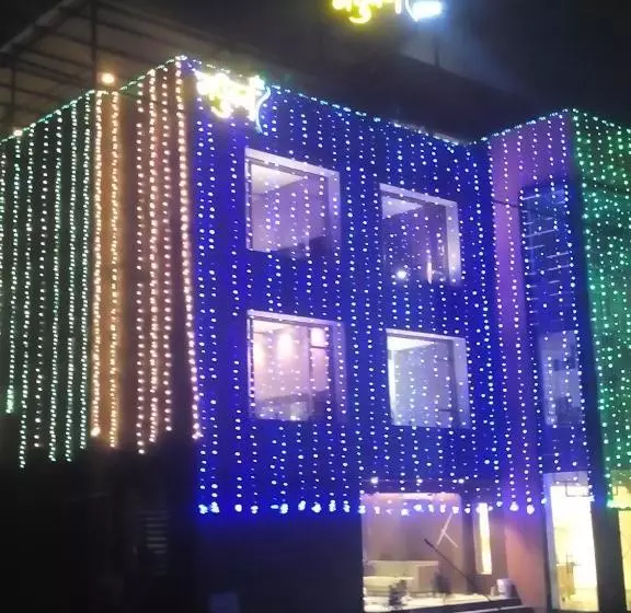 ホテル Madhuban