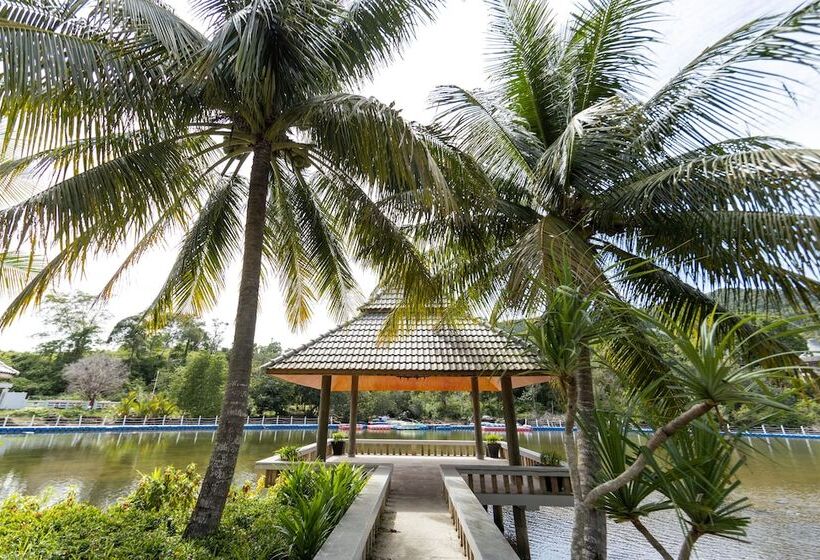 בית מלון כפרי Mafiya Resort