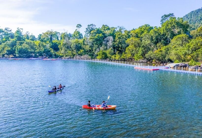 בית מלון כפרי Mafiya Resort