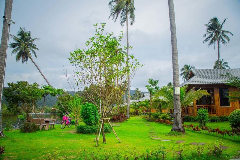 בית מלון כפרי Mafiya Resort