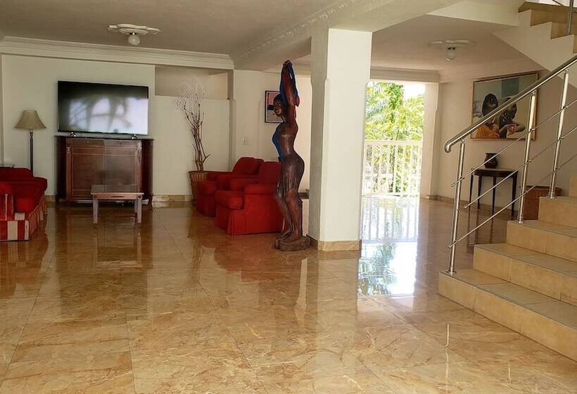 בית מלון כפרי Manoir Adriana