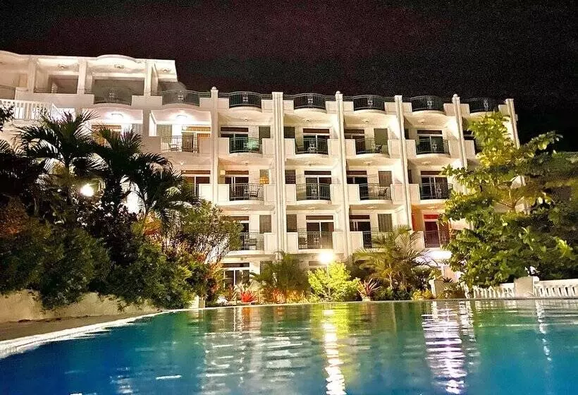 هتل Manoir Adriana