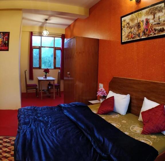 酒店 Red House Inn And Cafe