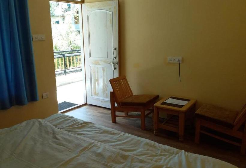 酒店 Red House Inn And Cafe