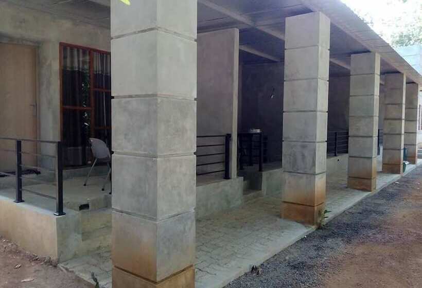 فندق Saliyawewa Cabins