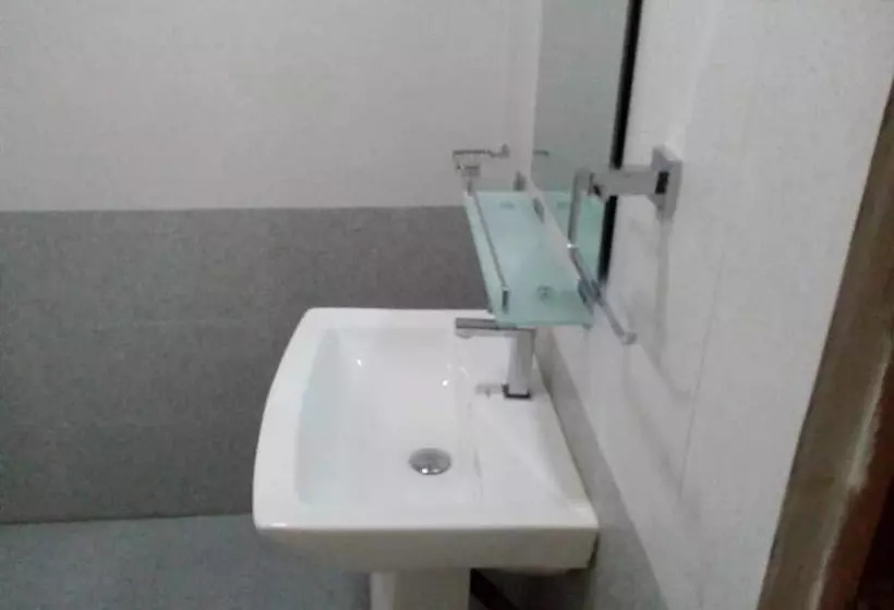 Hotelli Saliyawewa Cabins