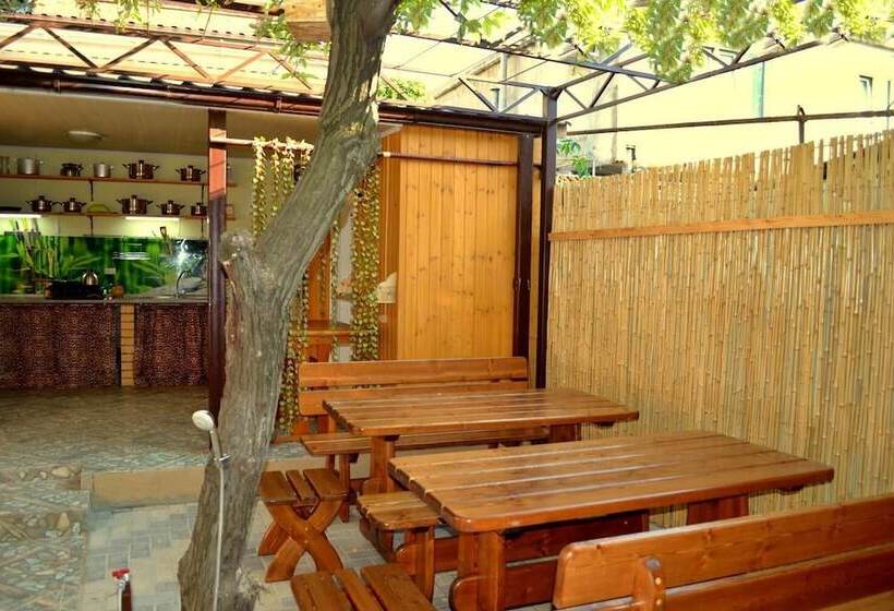 פנסיון Bamboo Guest House