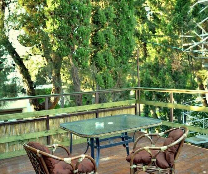 פנסיון Bamboo Guest House