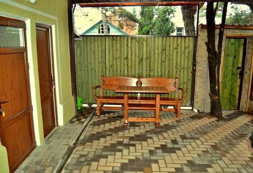 פנסיון Bamboo Guest House