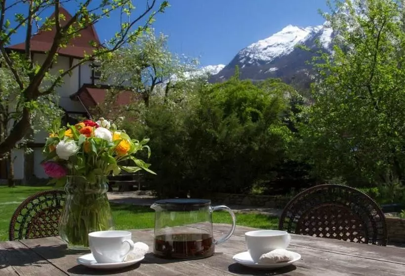 Majatalo Cherepanovs' Guest House