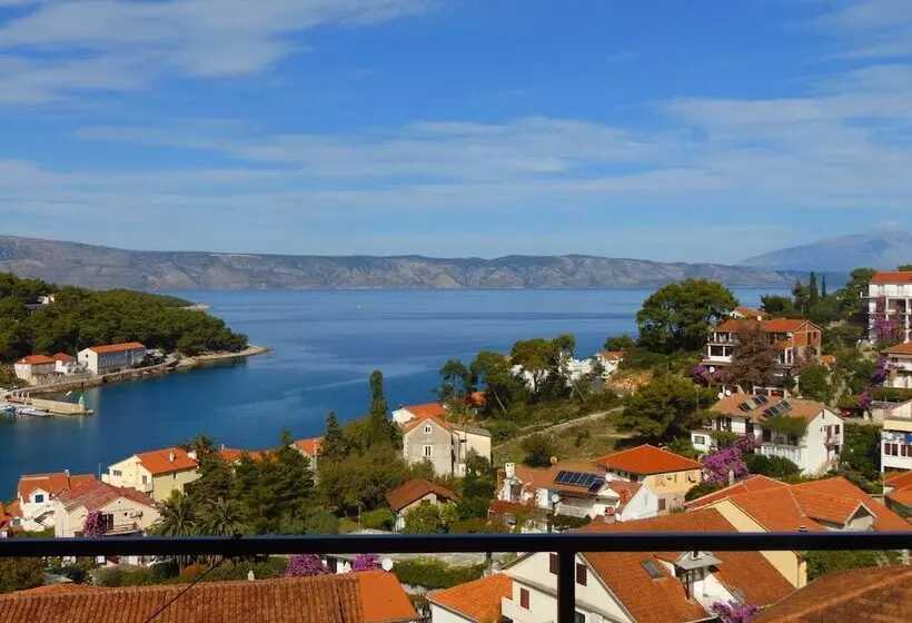 Majatalo Guest House Hvar Jelsa