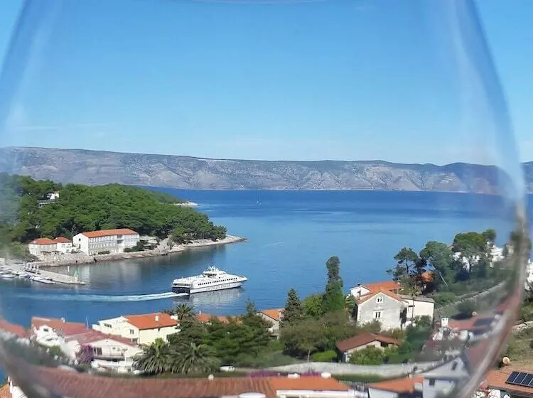 Majatalo Guest House Hvar Jelsa