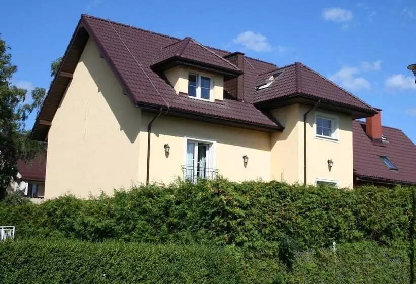 Majatalo Villa Karmelia