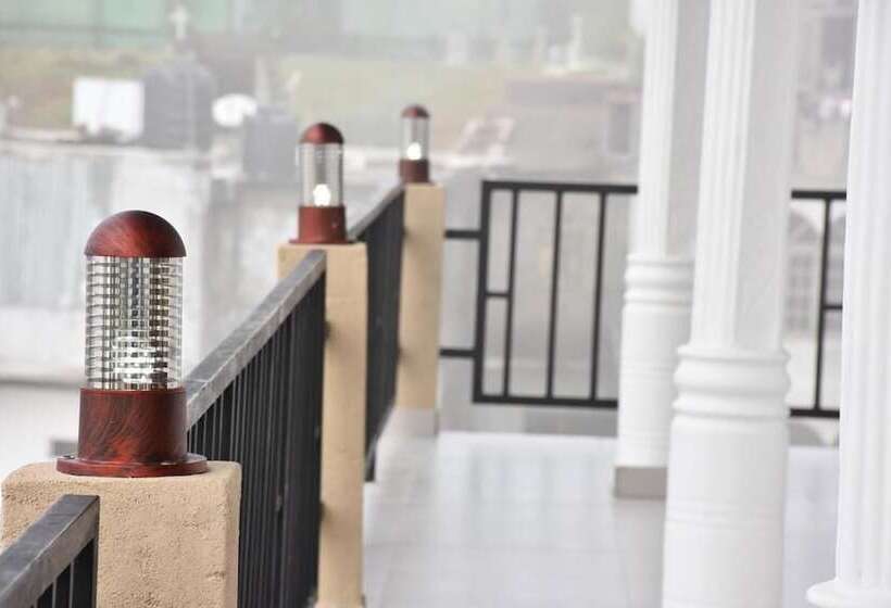 Aamiaismajoitus (B&B) Grand View Guest House & Restaurant