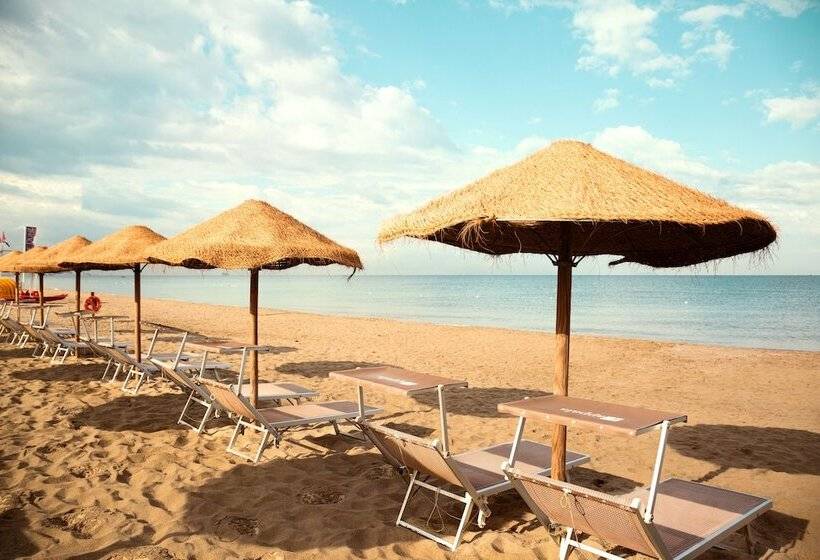 مسافرخانه Toscana Charme Resort