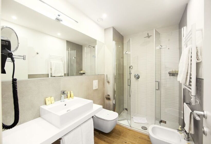 مسافرخانه Toscana Charme Resort