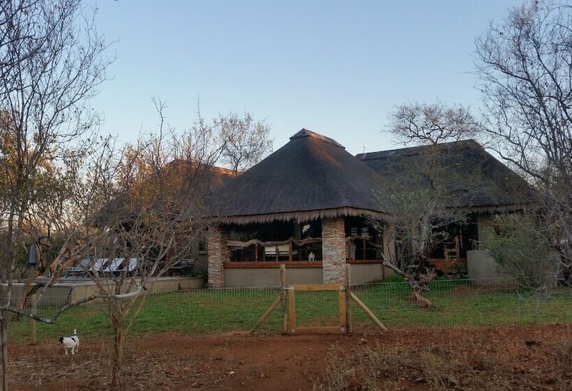 Hotel Call Of The Wild Lodge