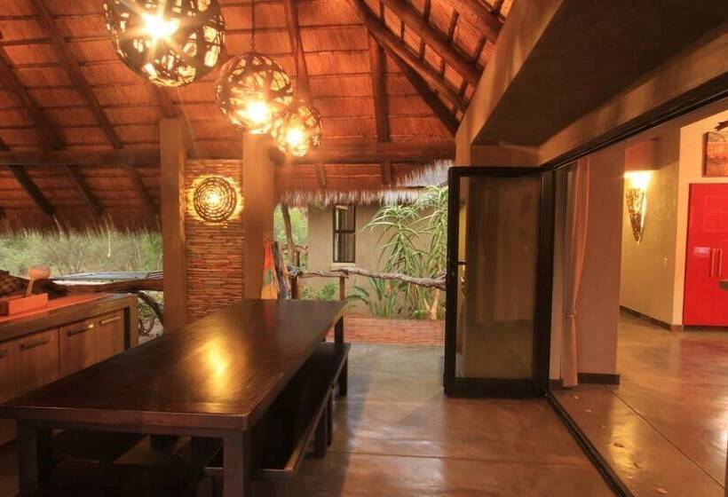 Hotel Call Of The Wild Lodge