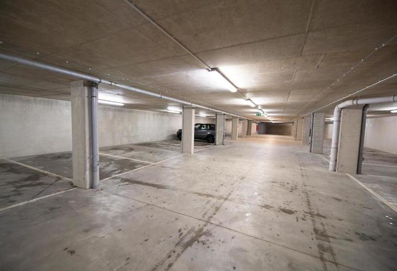 هتل Gulliver Tower