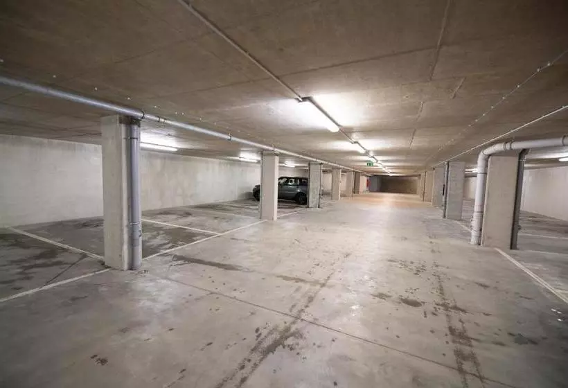 هتل Gulliver Tower