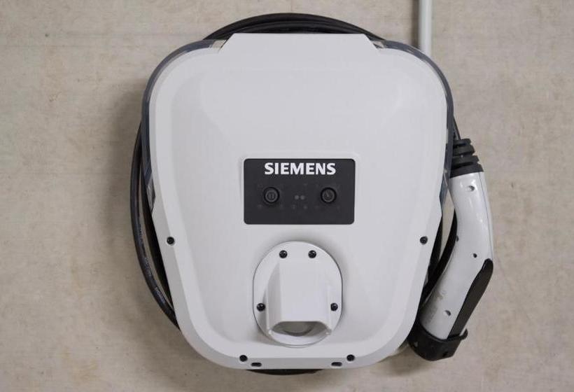 هتل Gulliver Tower