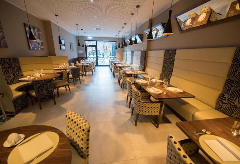 هتل Gulliver Tower