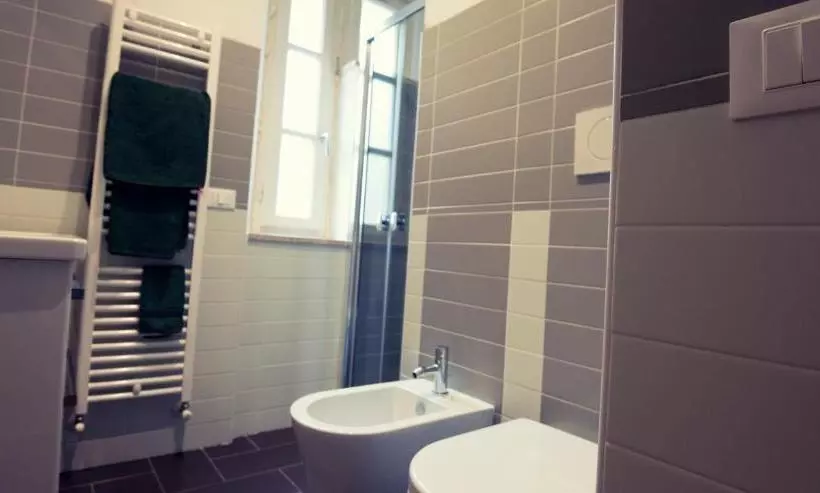 پانسیون John B .&b