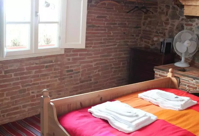 پانسیون John B .&b