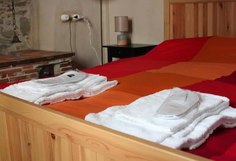 پانسیون John B .&b