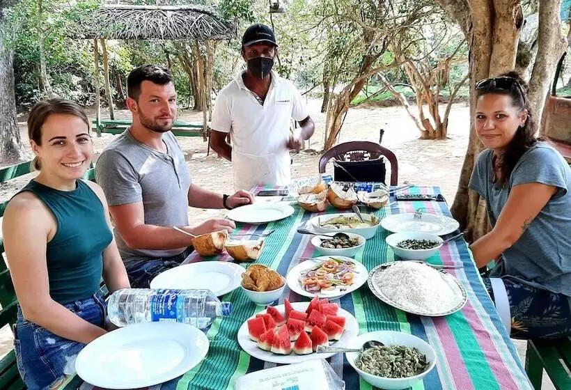Majatalo Yala Wild House