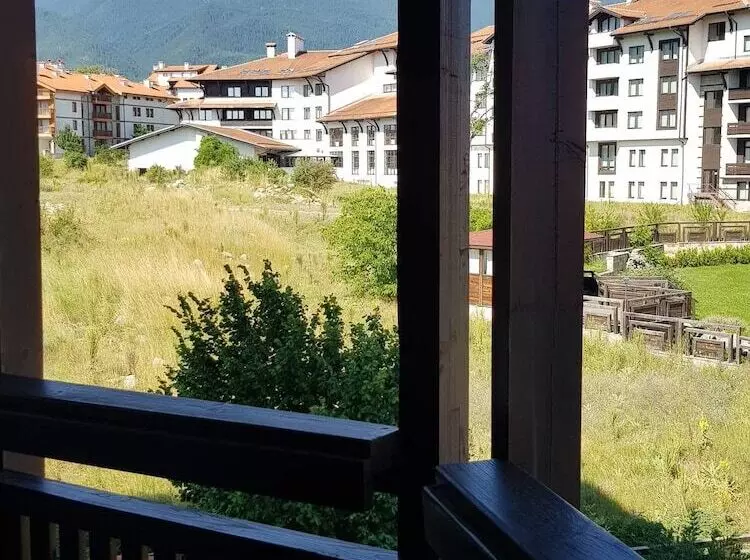 Edelweiss Inn Apart