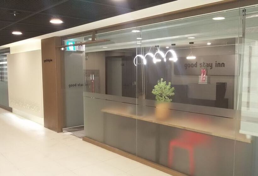 Capsule Hotel Goodstayinn