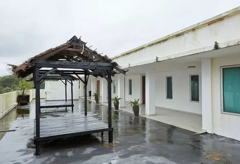 هتل Mawar Villa