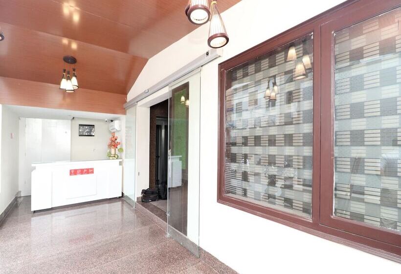 هتل Vrc City Heart