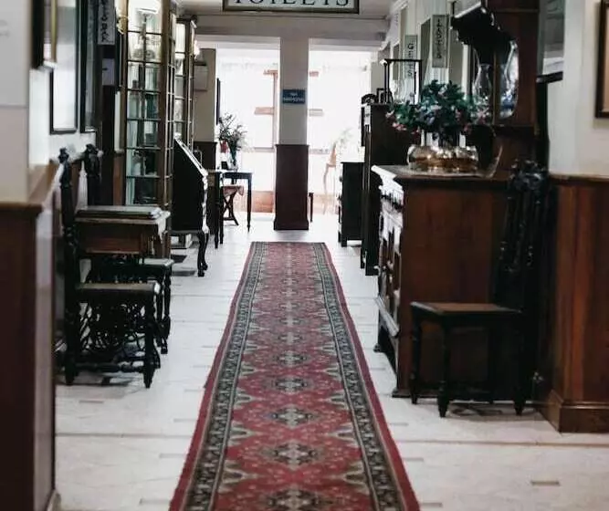 Majatalo Karoo Country Inn