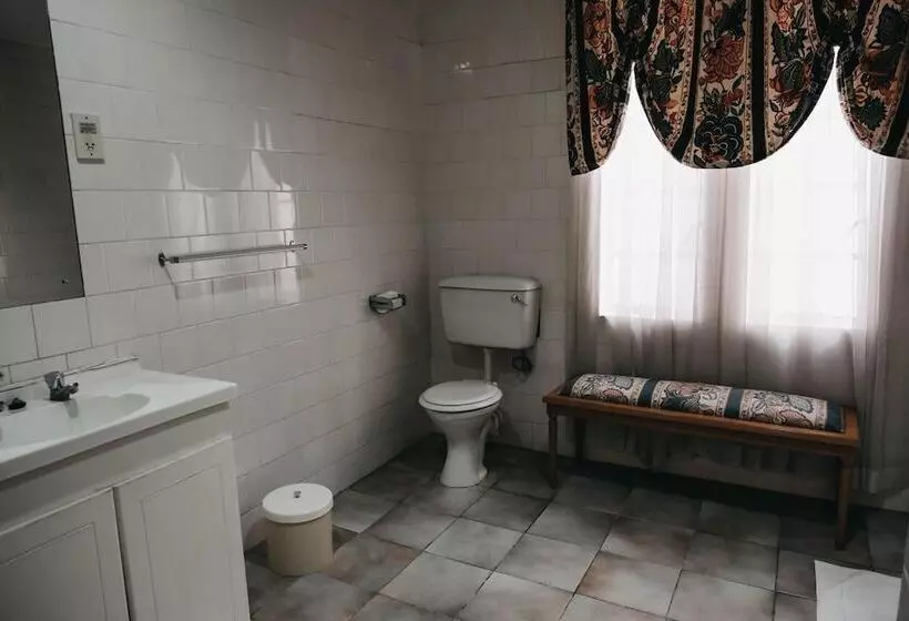 Majatalo Karoo Country Inn